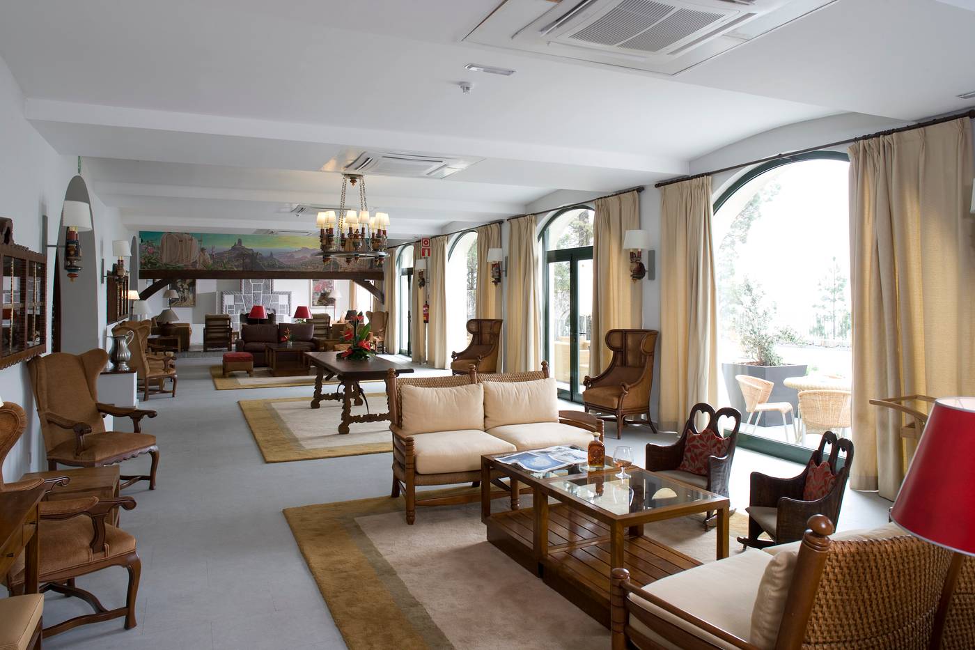 Parador-de-Cruz-de-Tejeda-Lobby-58