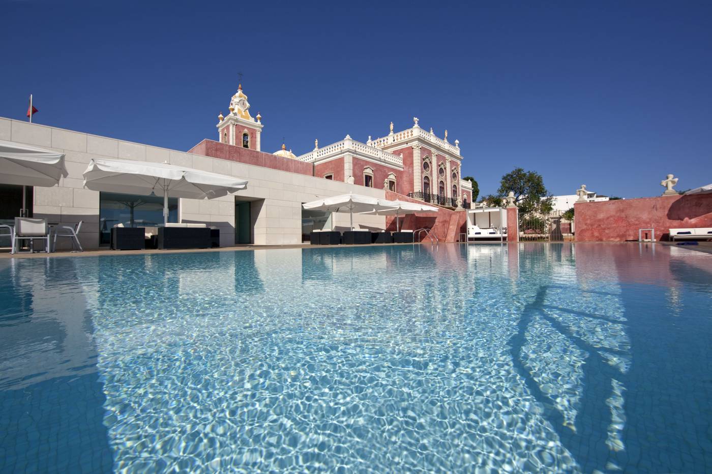 Pousada-Palacio-de-Estoi-Pool-1
