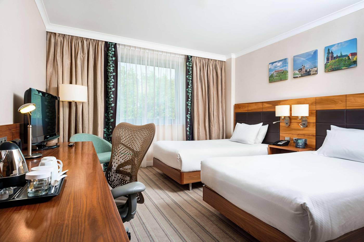 Hilton-Garden-Inn-Krakow-Room-8