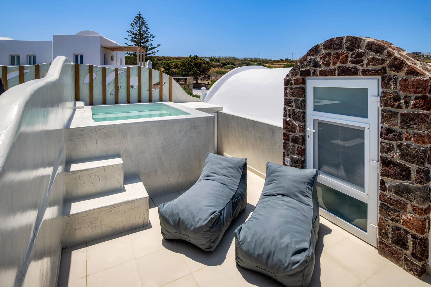 Aelia-Luxury-Suites-Room-7