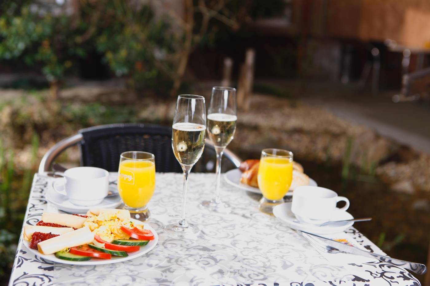 Six-Inn-Hotel-Restaurant-33