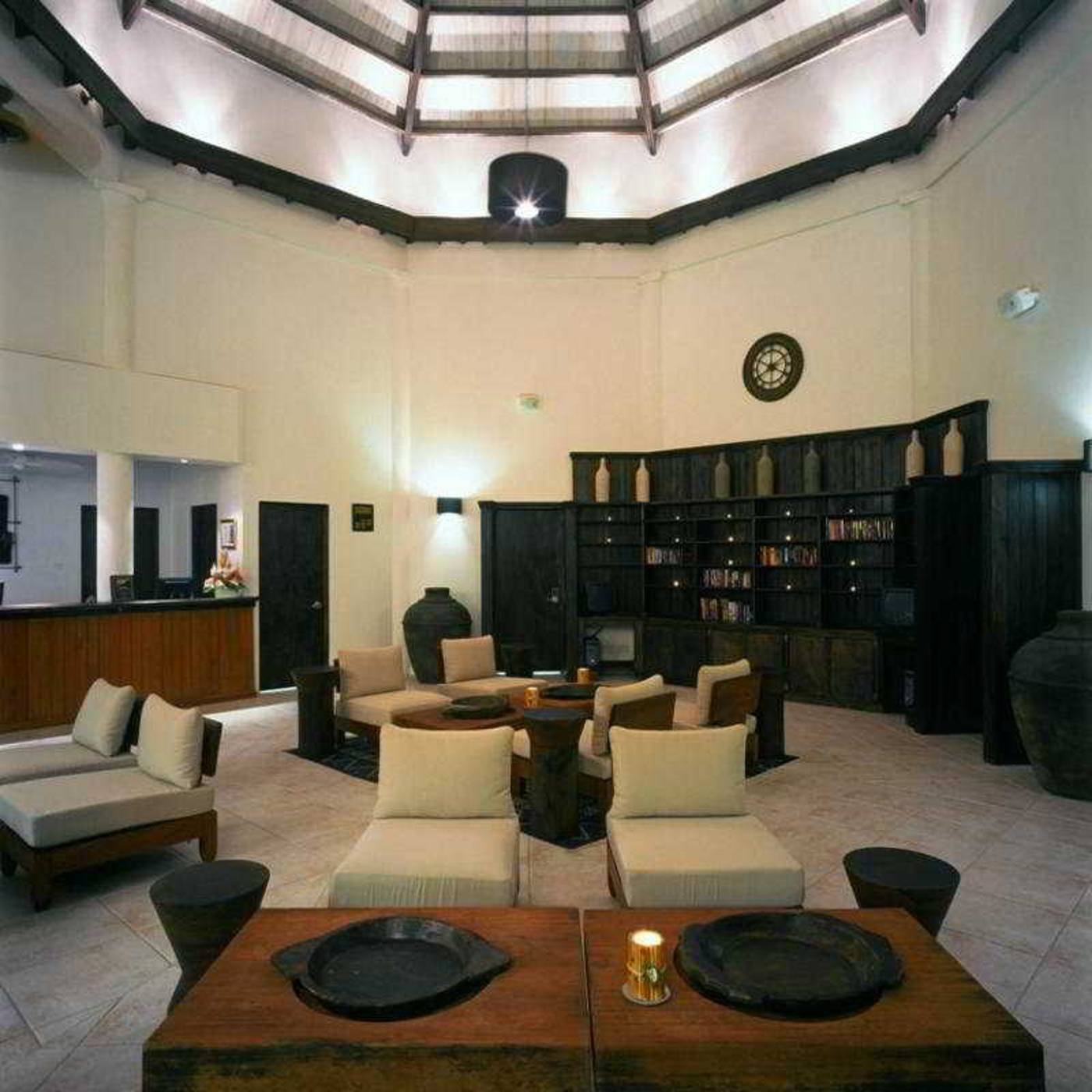 Coyaba-Beach-Resort-Lobby-32