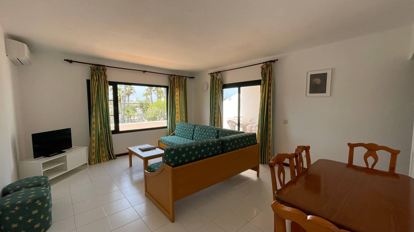 Palmeras-Garden-Room-40