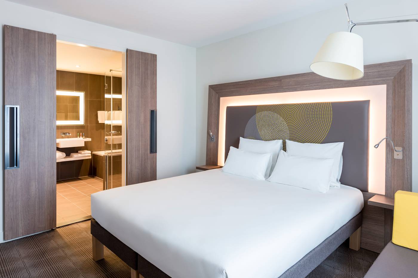 Novotel-Amsterdam-Schiphol-Airport-Room-7