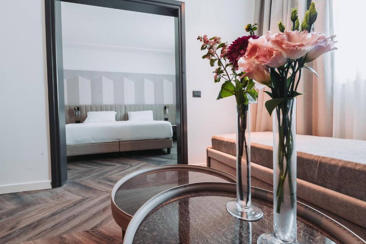 Royal-Garden-Hotel-Room-24