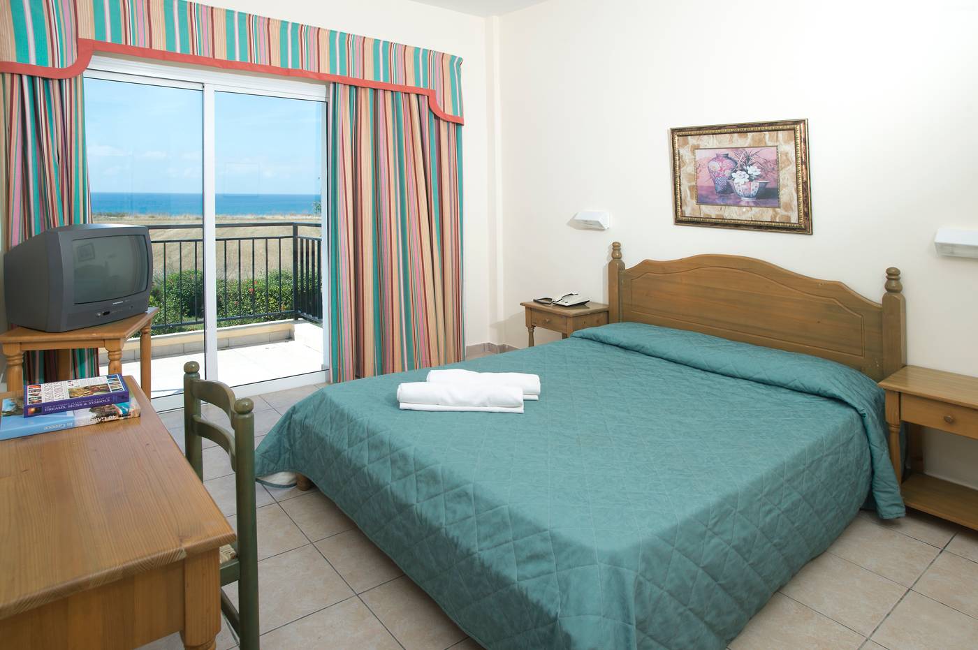 Akamanthea-Holiday-Village-Room-32