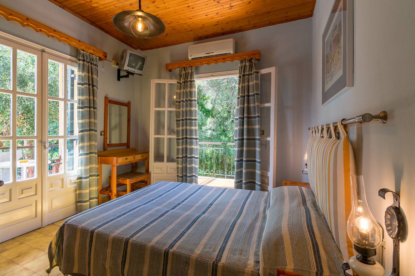 Villa-Yannis-Hotel-Apartments---Suites-Room-17