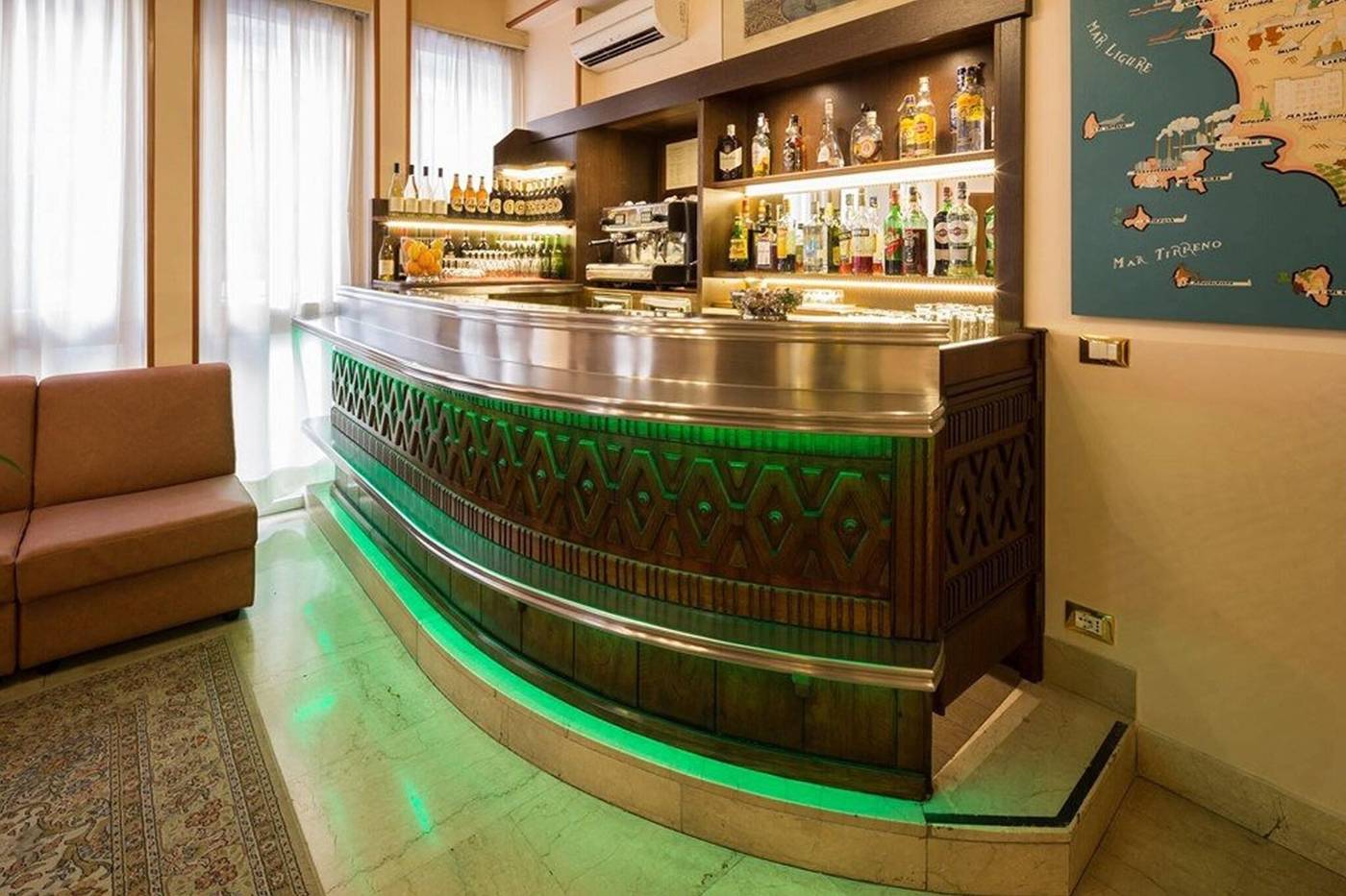 Terminus-E-Plaza-Bar-2