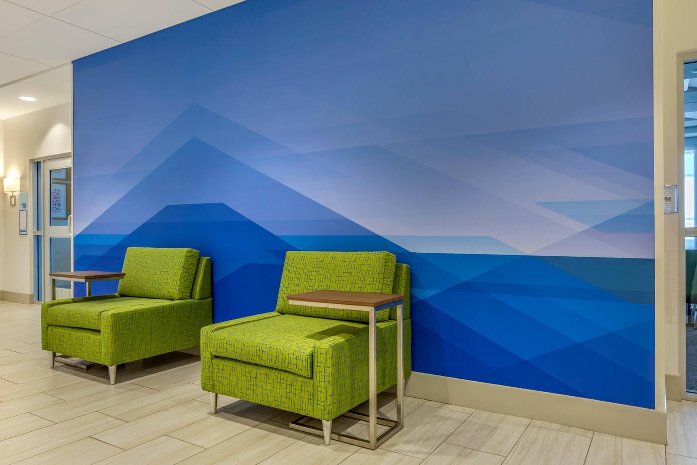 Holiday Inn Express & Suites Phoenix Dwtn - State -United States-Phoenix-Lobby-10