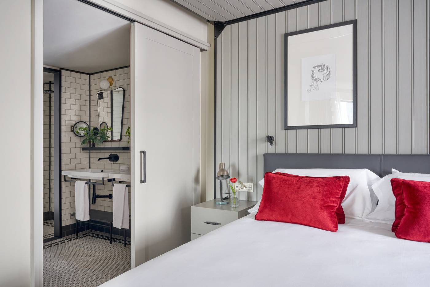 Canopy-by-Hilton-Madrid-Castellana-Room-38