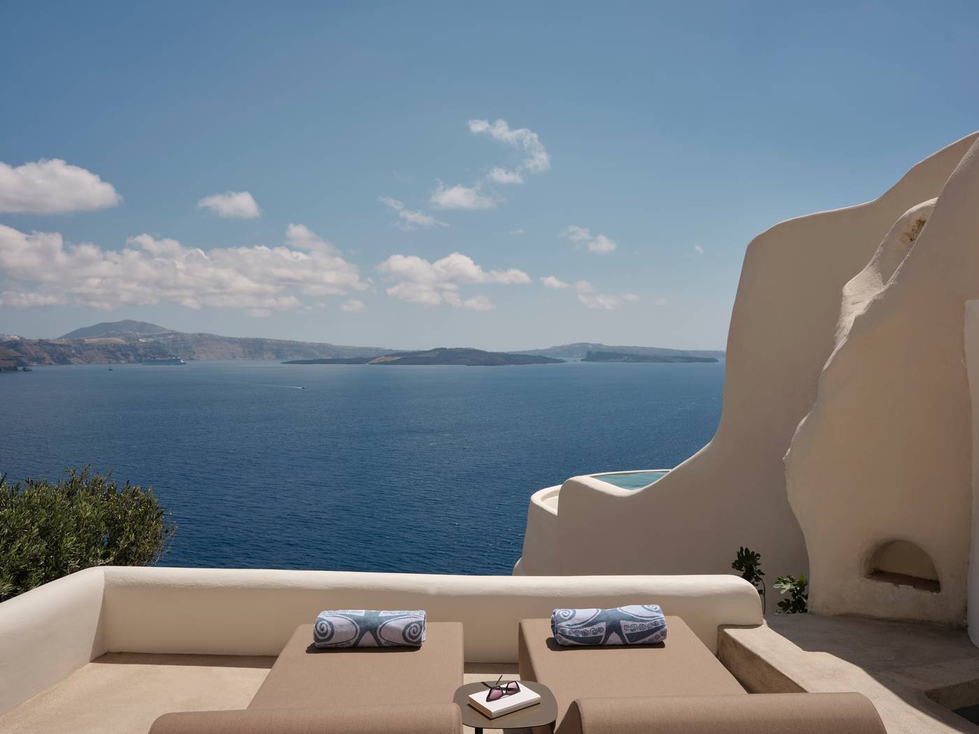 Andronis-Boutique-Room-58