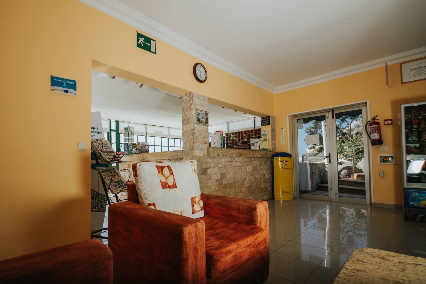 Servatur-Montebello-Apartments-Lobby-33