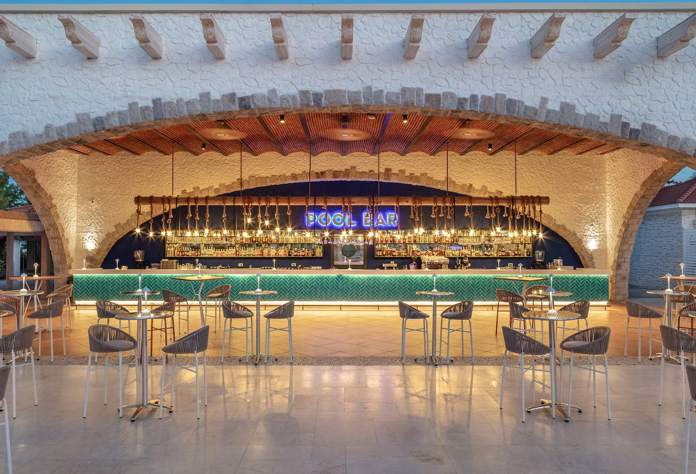 Ela-Excellence-Resort-Belek-Bar-64