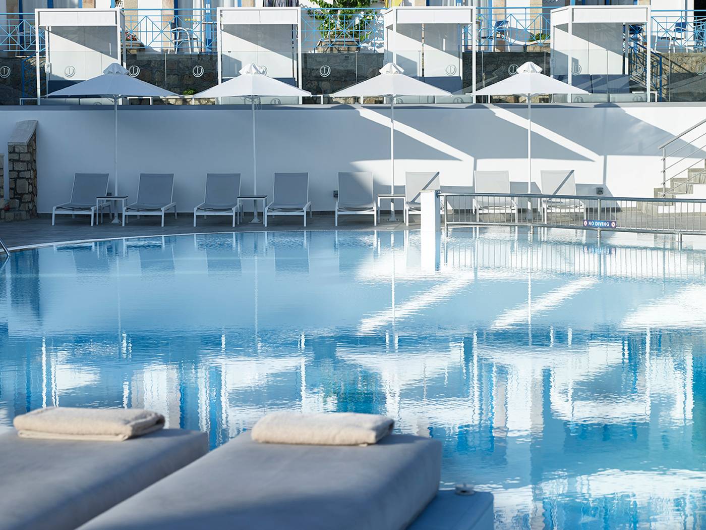 Pefki Islands Resort