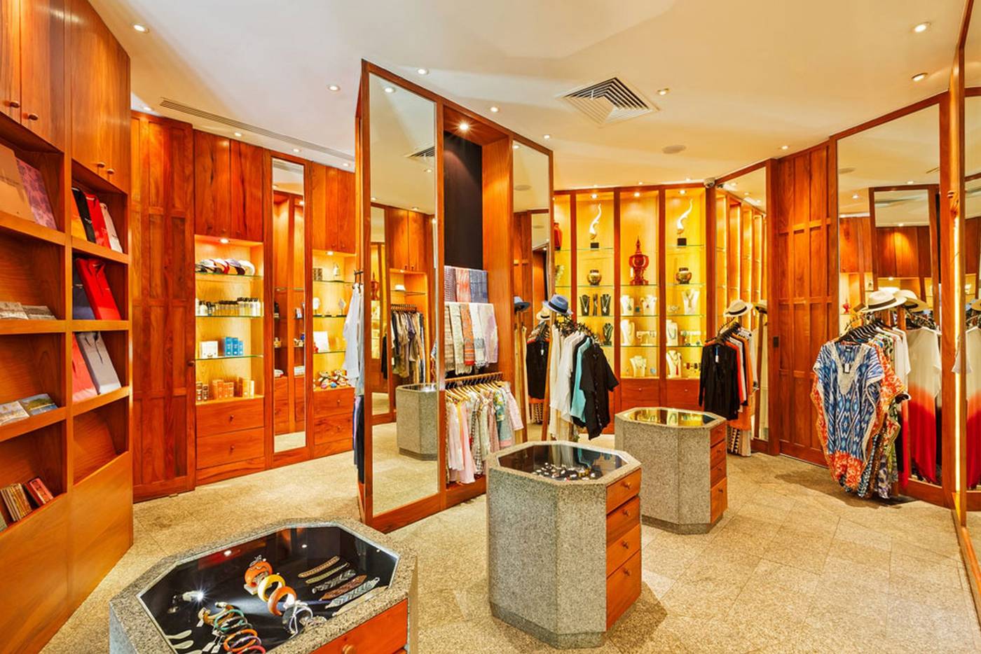 The-Surin-Phuket-Sports-and-Entertainment-44