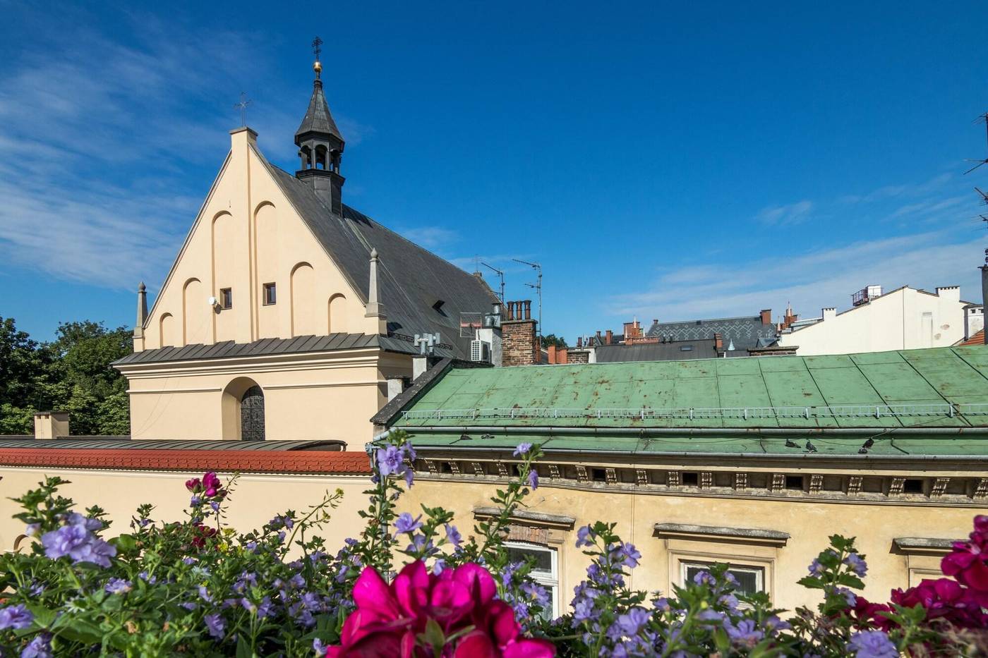 Unikat-Guest-Rooms-General-view-2