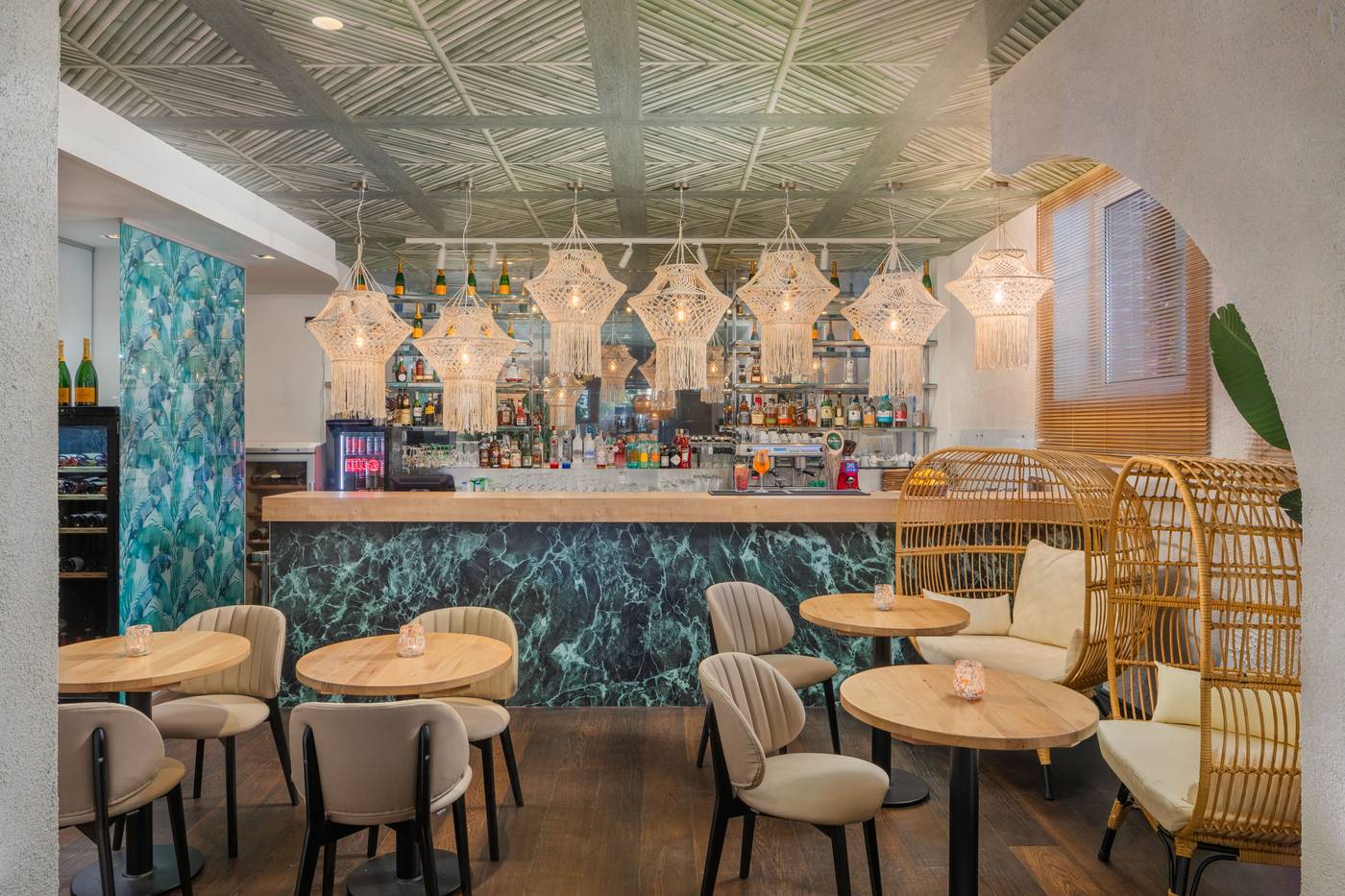 Mamaison-Hotel-Andrassy-Budapest-Bar-14