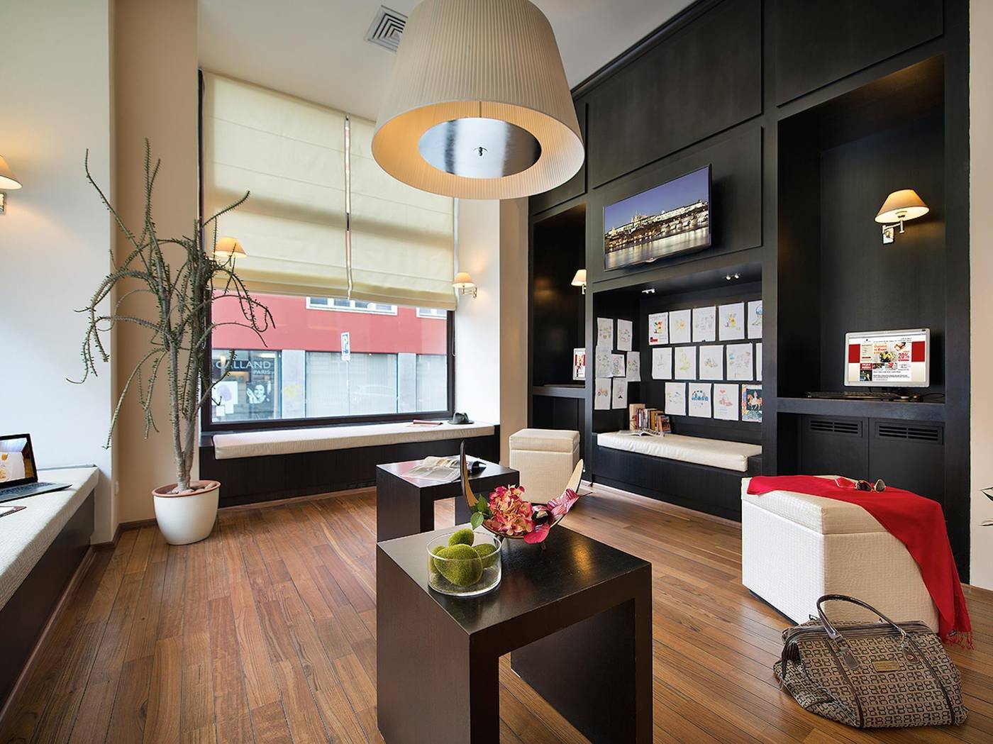 Suite-Home-Prague-Lobby-10