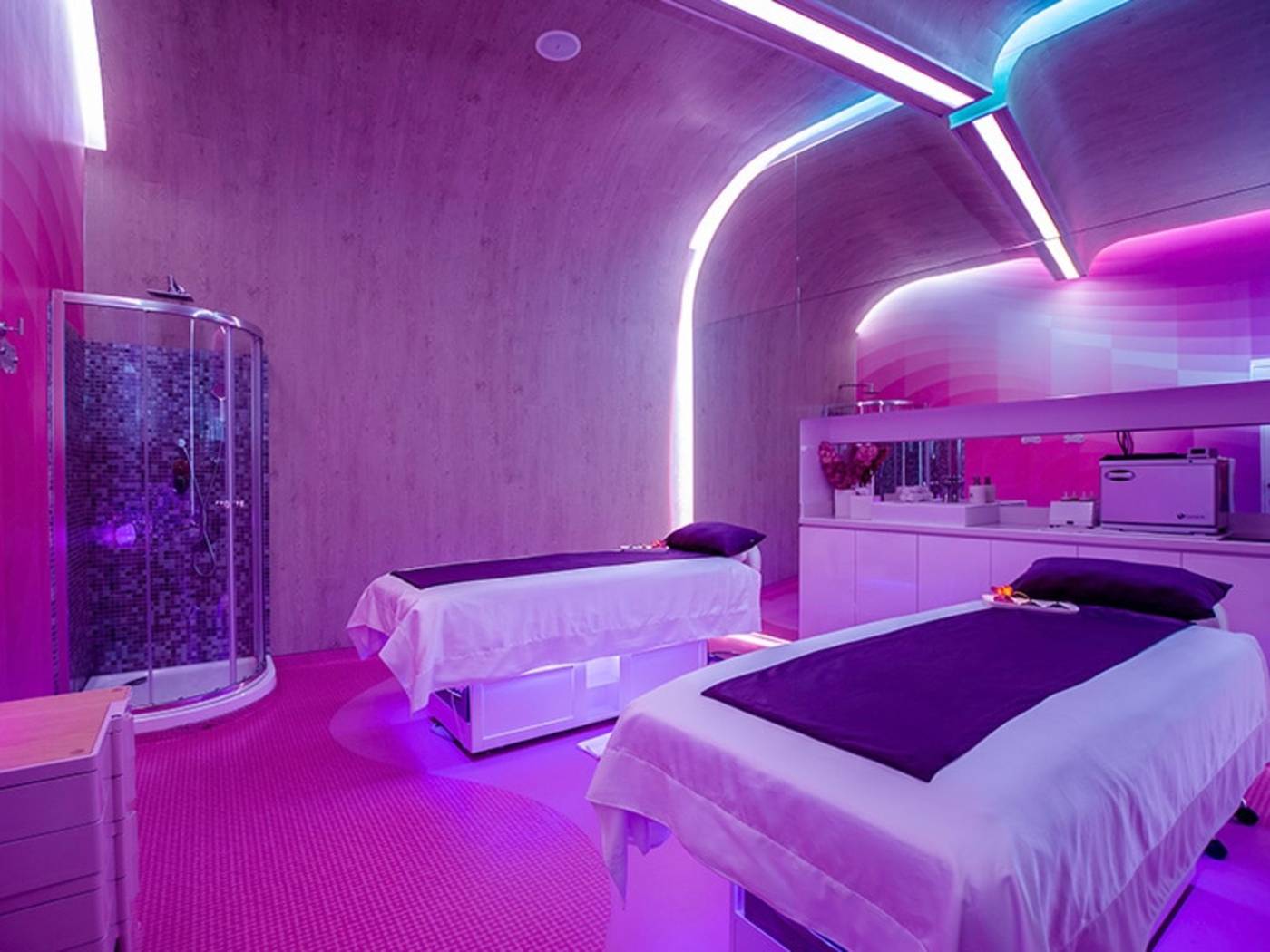 Temptation-Cancun-Resort-Sports-and-Entertainment-78