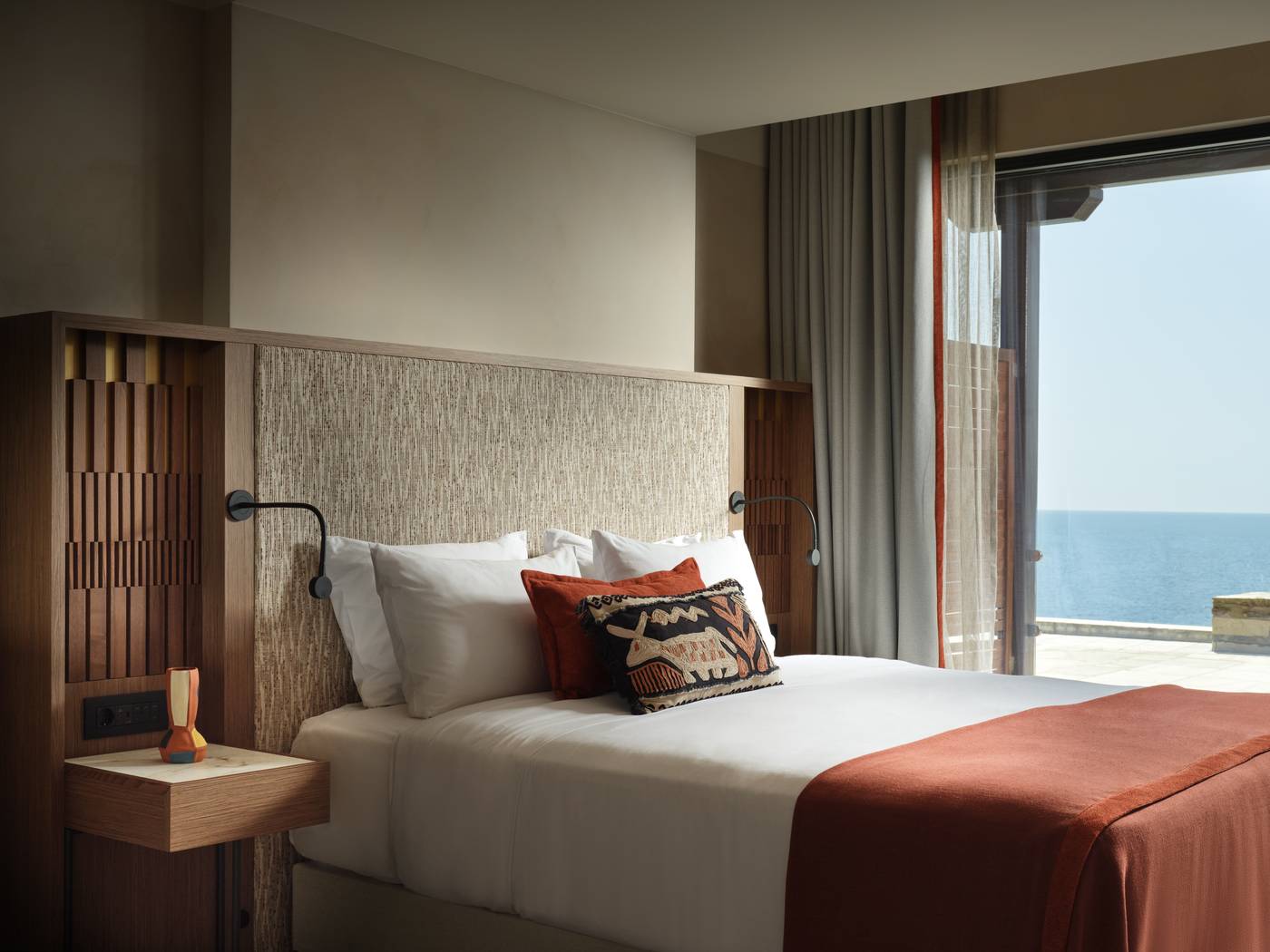 Eagles-Palace-Room-36