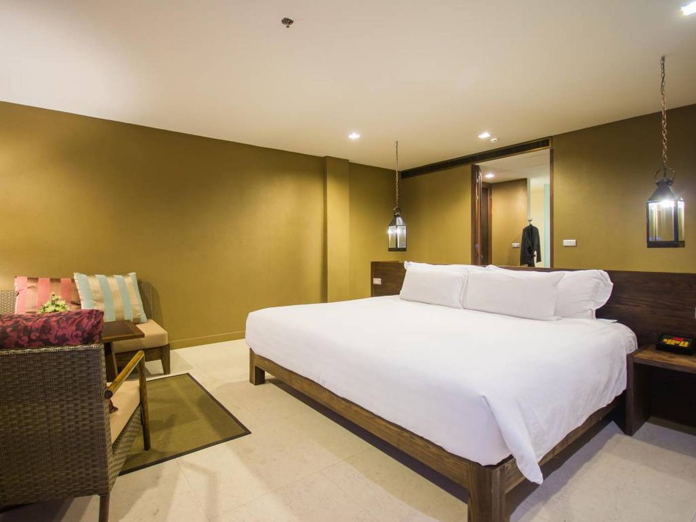 Sunsuri-Phuket-Room-28
