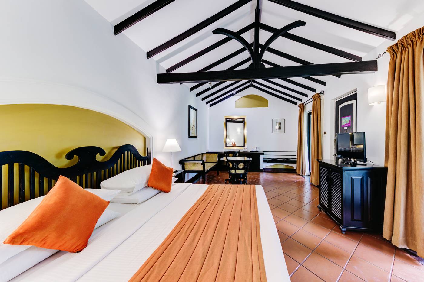 Cinnamon-Lodge-Habarana-Room-18