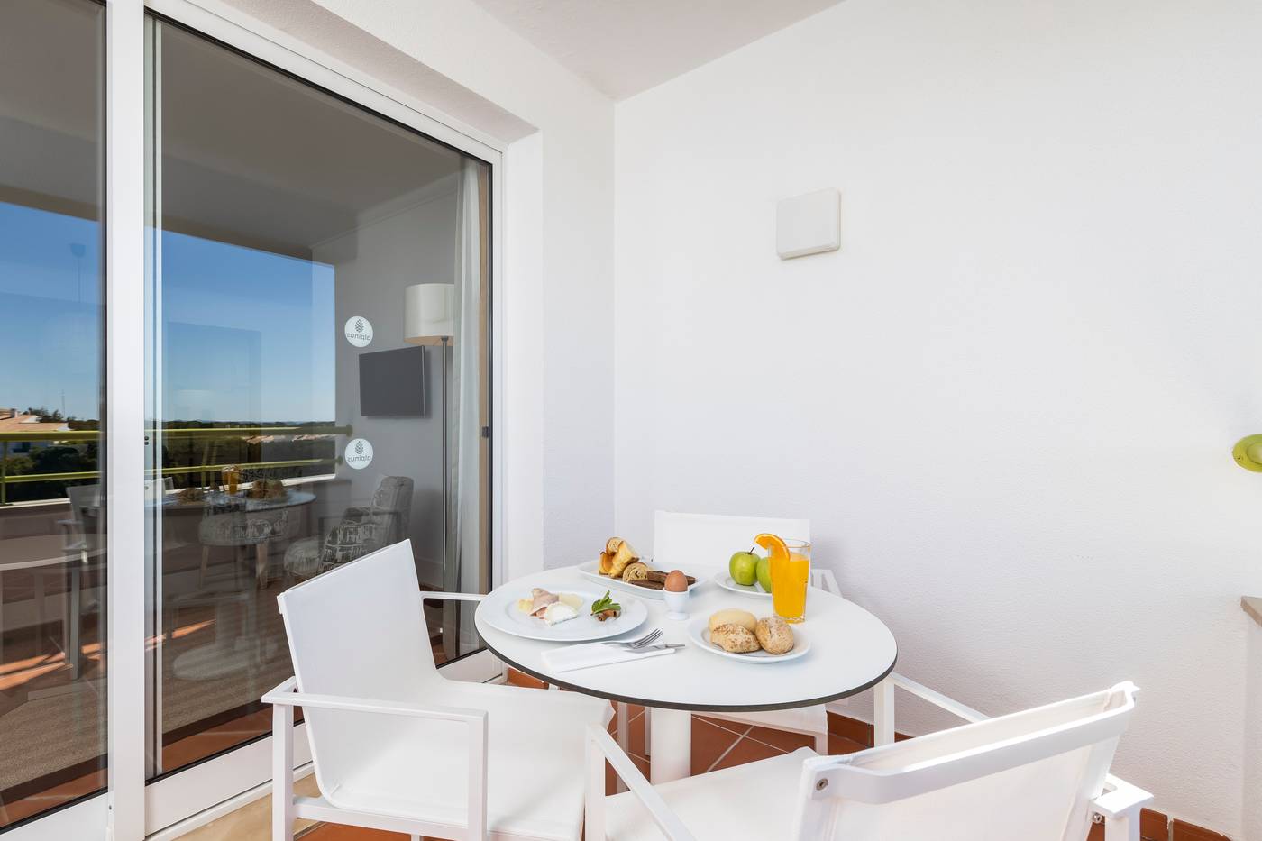 The-Patio-Suite-Hotel-Room-41