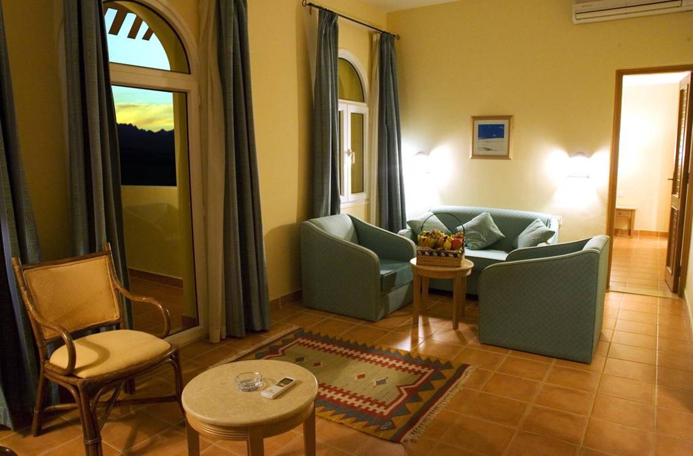 Solitaire Resort