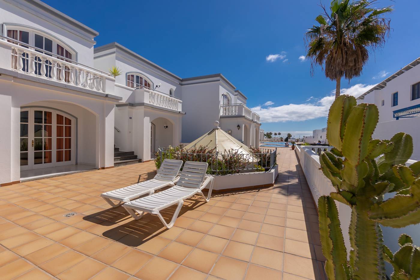 Corona-Mar-General-view-16