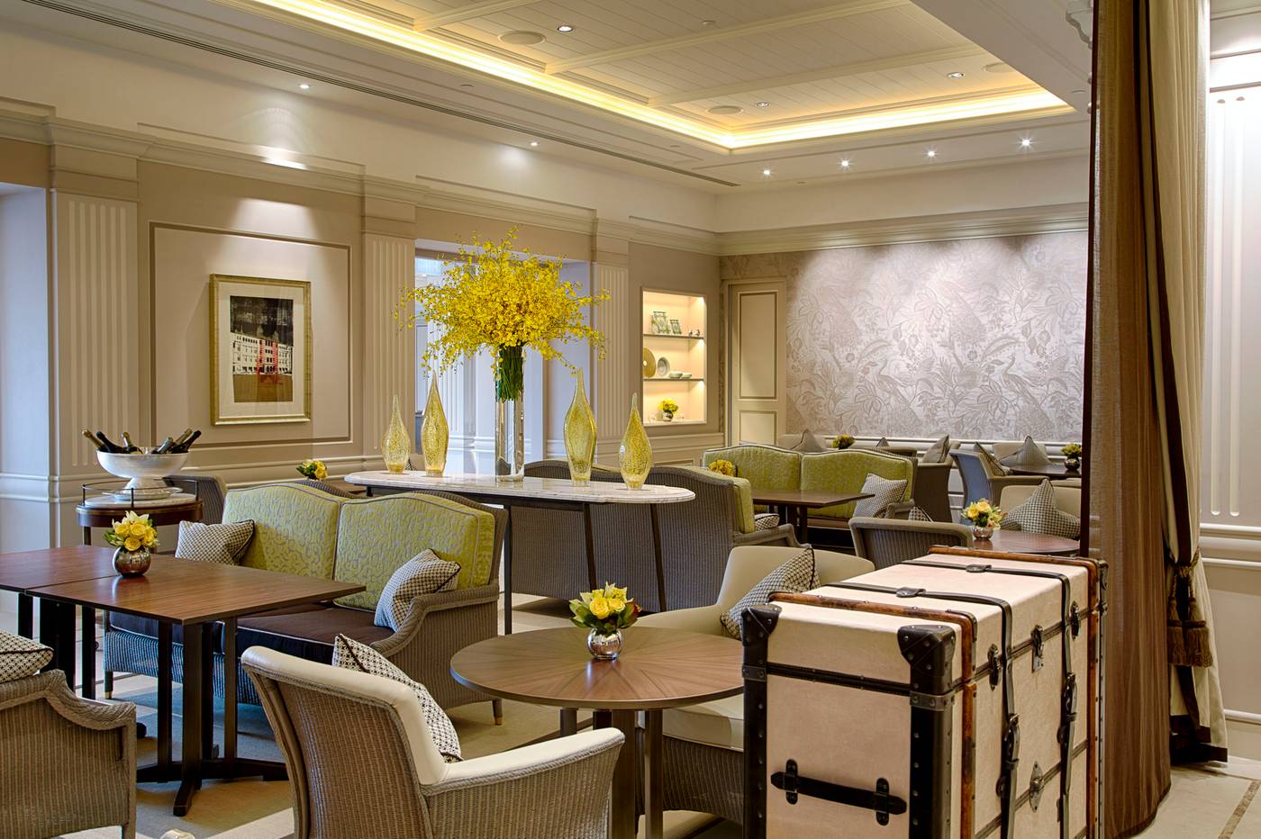 The-Peninsula-Hong-Kong-Restaurant-1