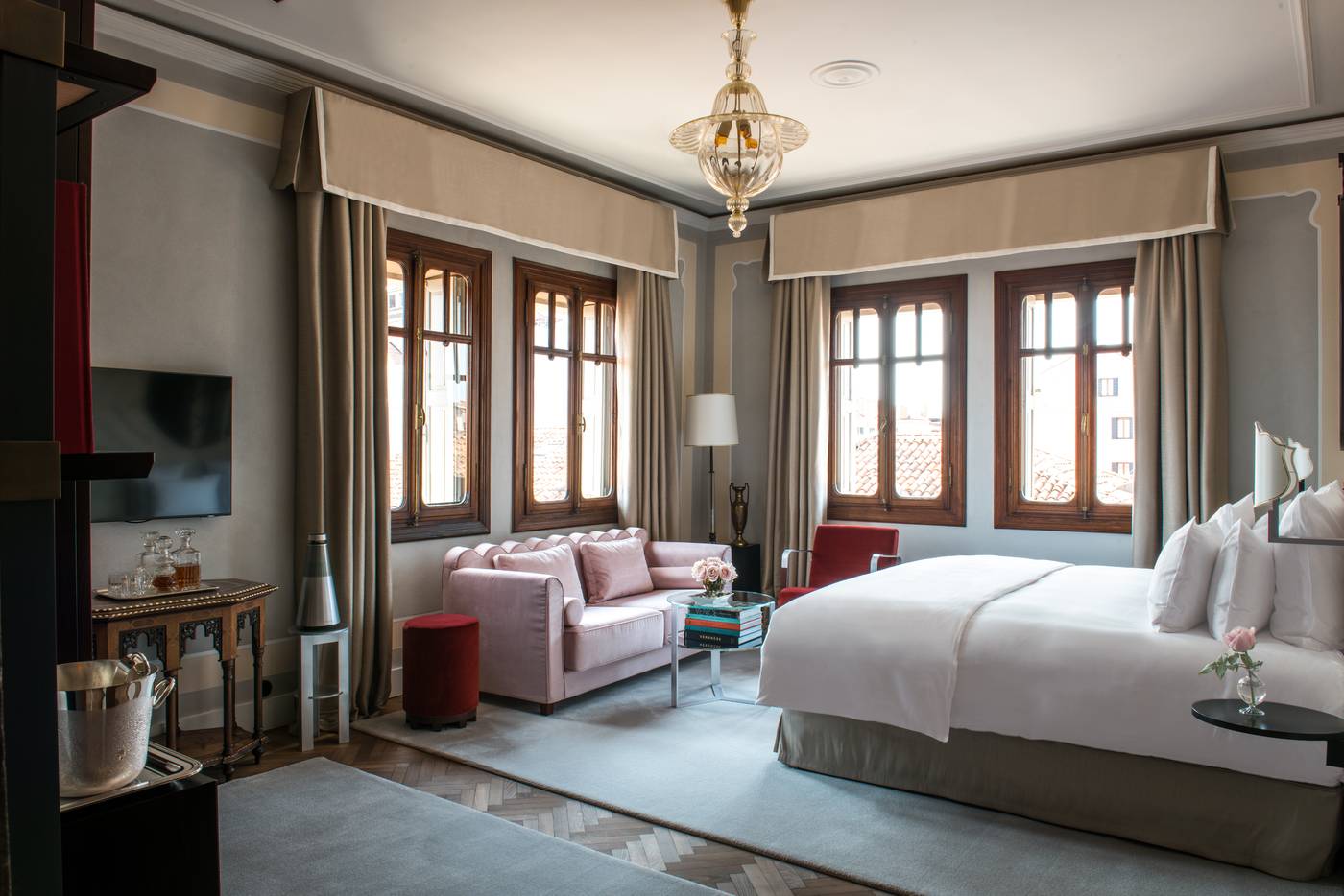 Nolinski-Venezia-Room-11