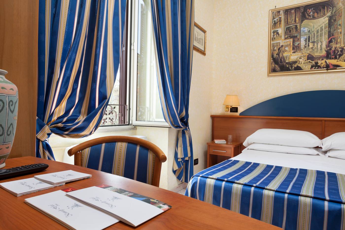 Hotel-Kennedy-Room-15