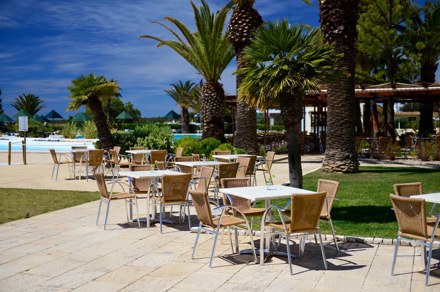 Pestana-Viking-Hotel---Resort-Terrace-8