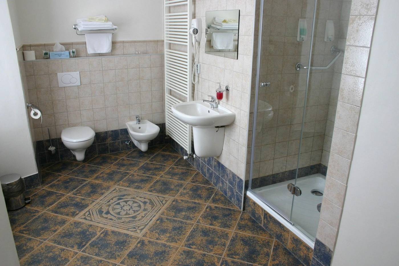 Adalbert-Brevnosky-Klaster-Room-26