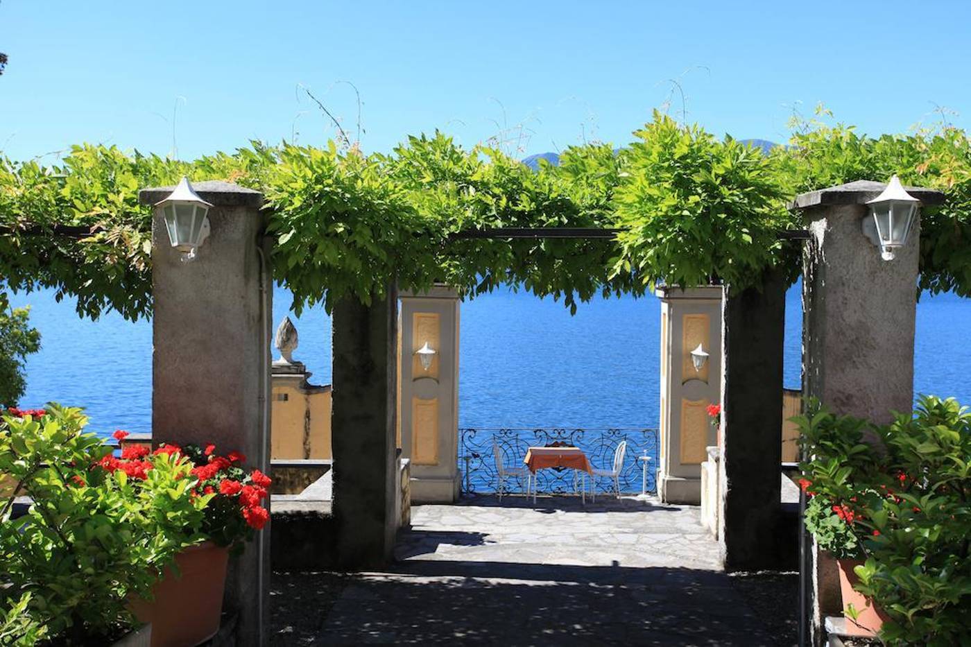 Hotel Royal Victoria-Italy-VARENNA-General view-6