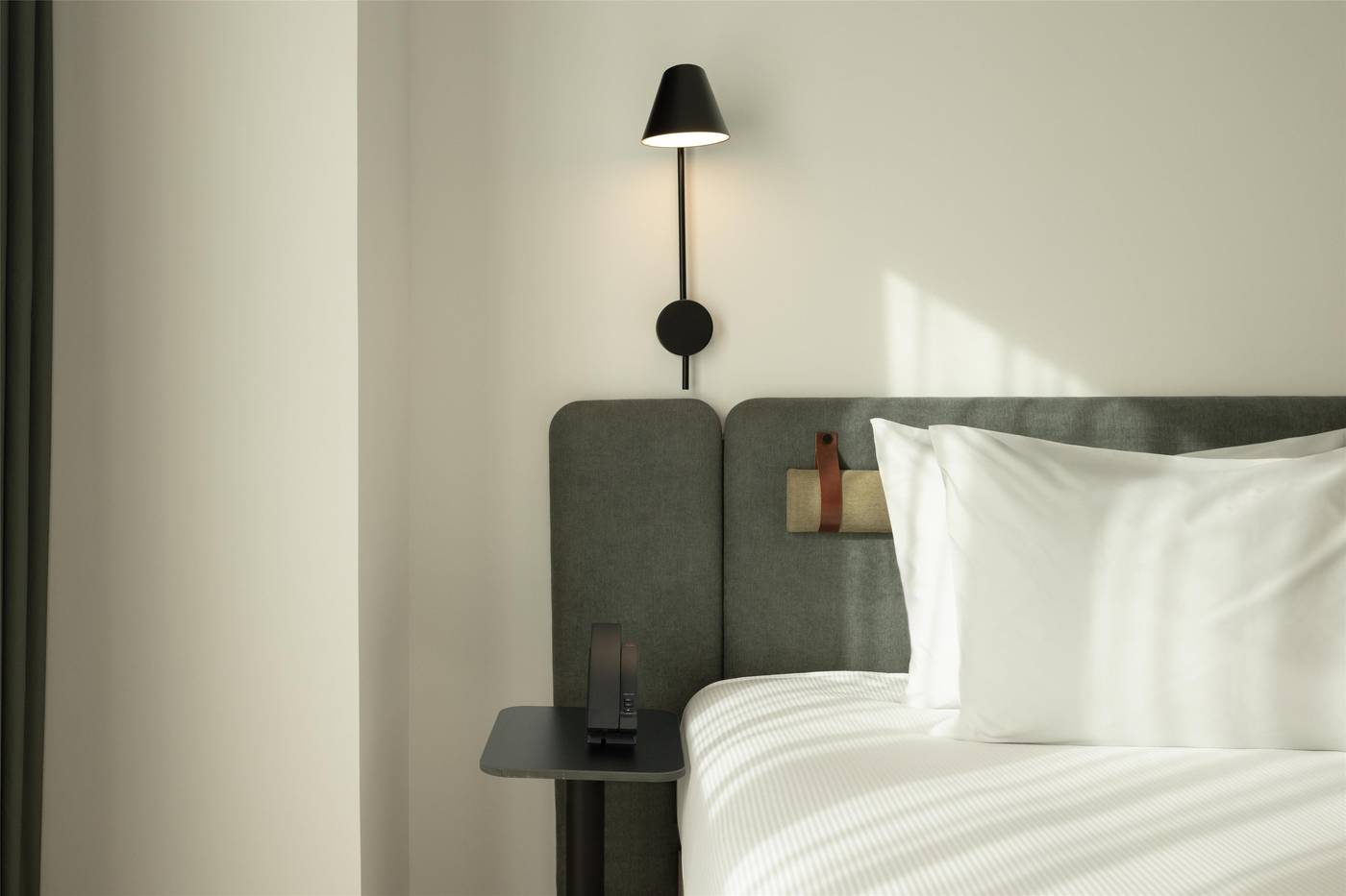 Hampton-By-Hilton-Malaga-Martiricos-Room-18