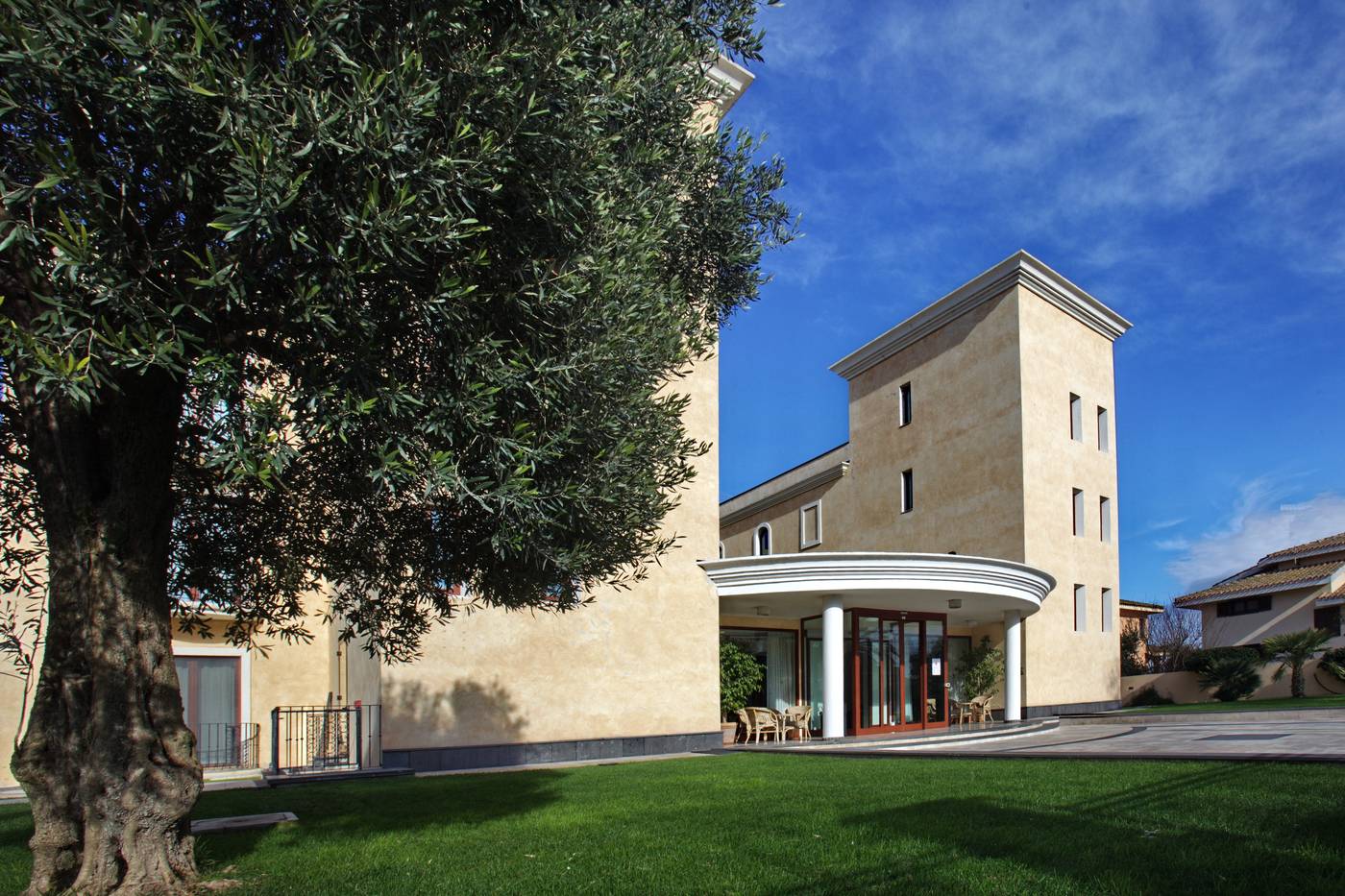 Le Torri Hotel-Italy-ARBOREA-General view-5