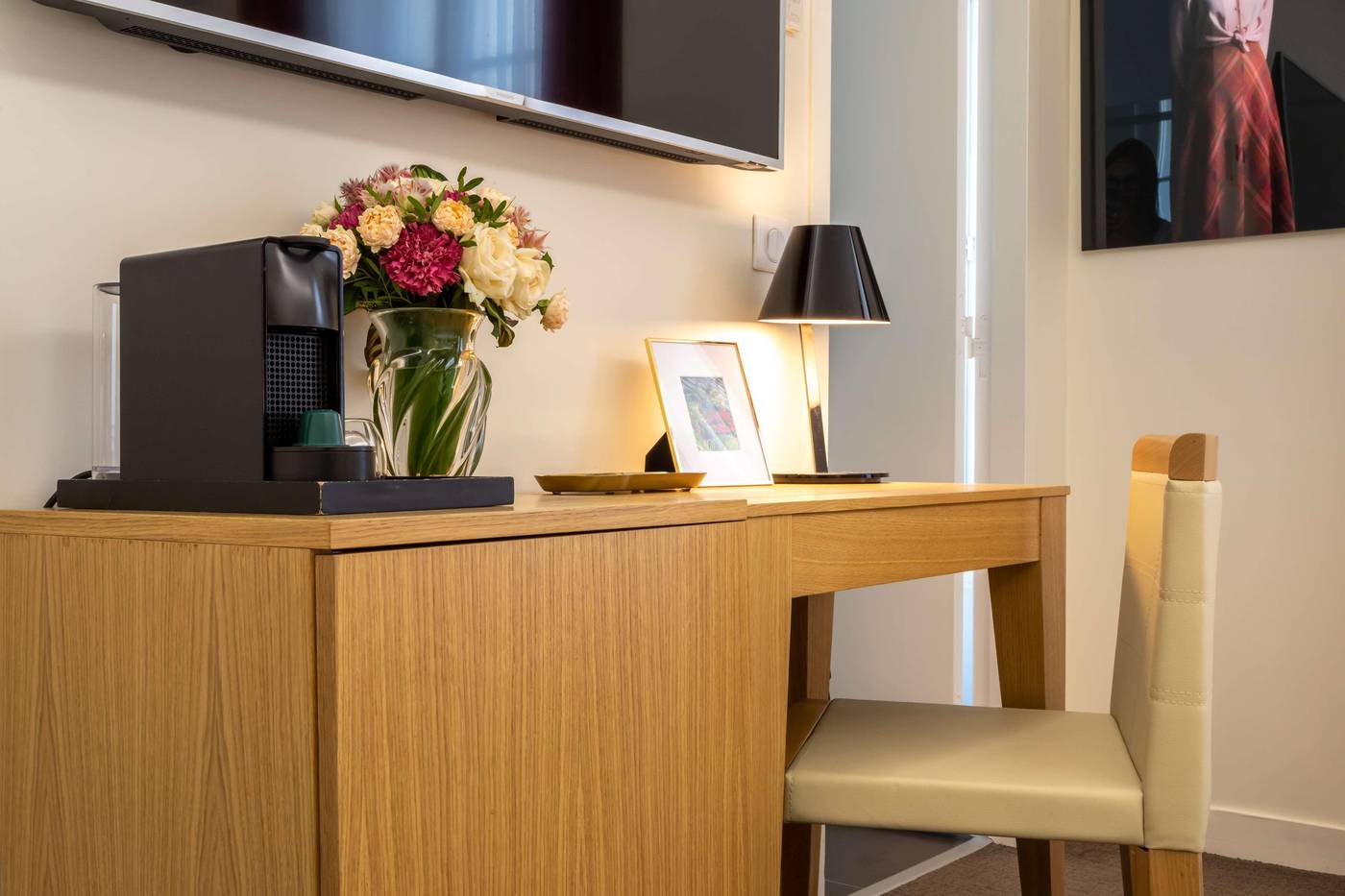 Hotel-Camille-Paris-Gare-De-Lyon-Tapestry-Collection-By-Hilton-Room-42