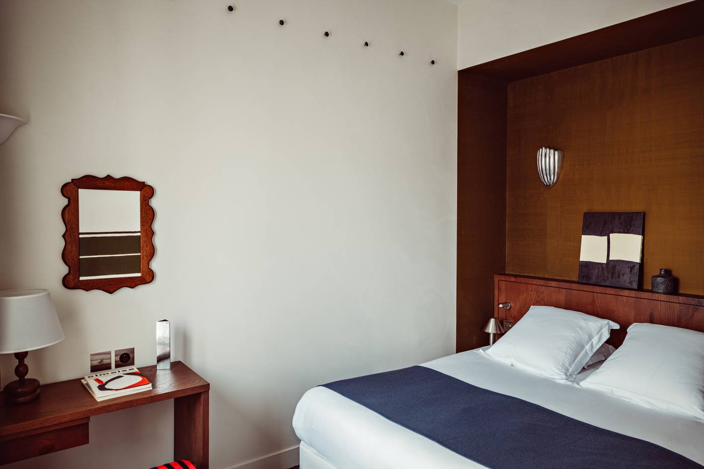 Academies-et-des-Arts-Room-18