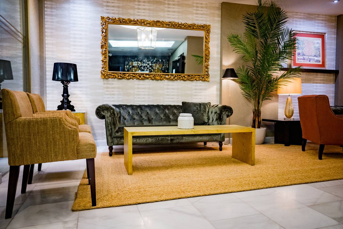 Hotel-Meninas-Lobby-2