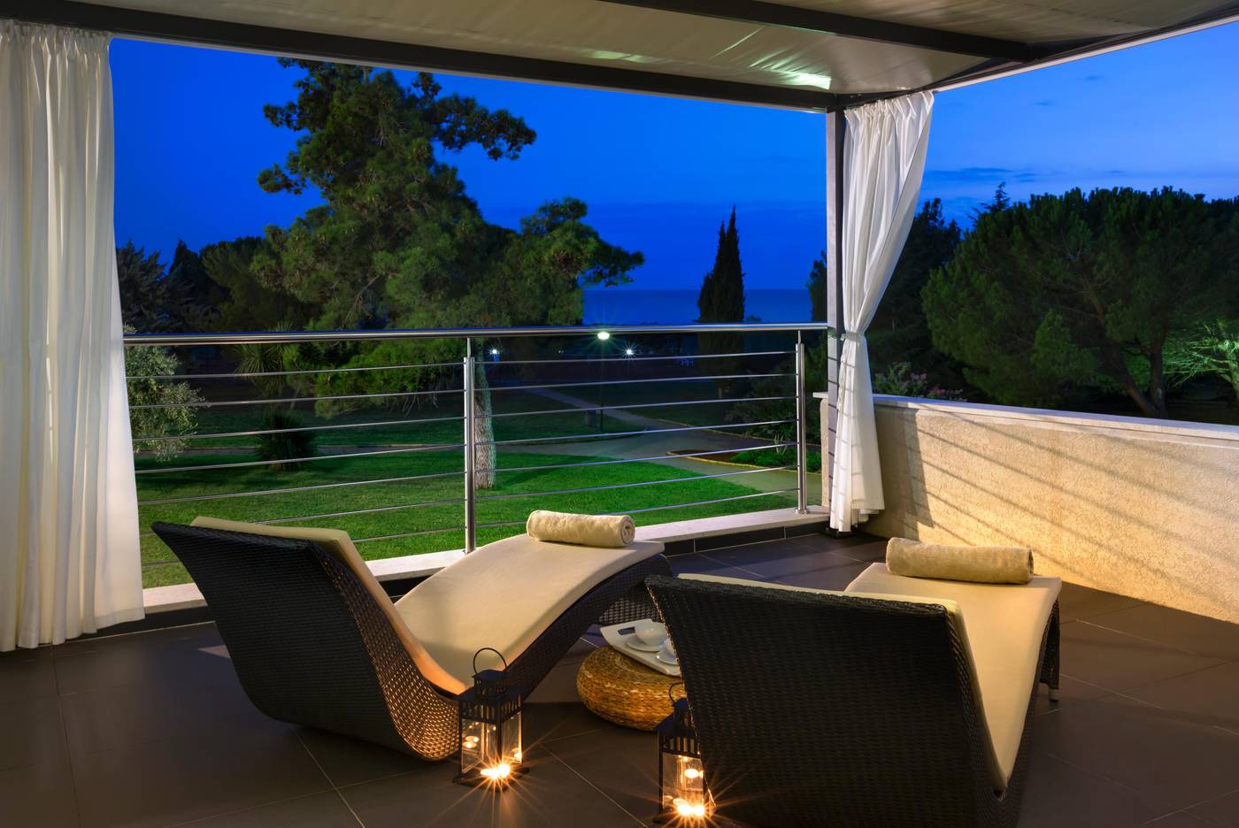 Aminess-Maestral-hotel-Terrace-14