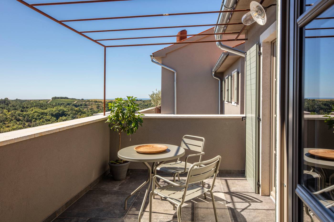 San-Canzian-Hotel-and-Residences-Room-19