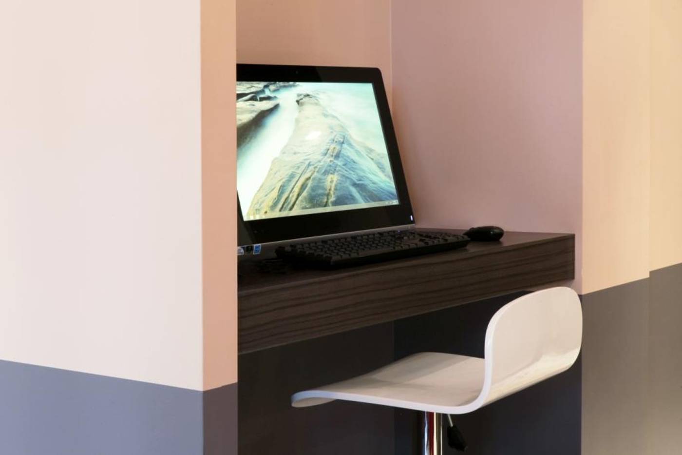 Contact-Hotel-Alize-Montmartre-Lobby-12