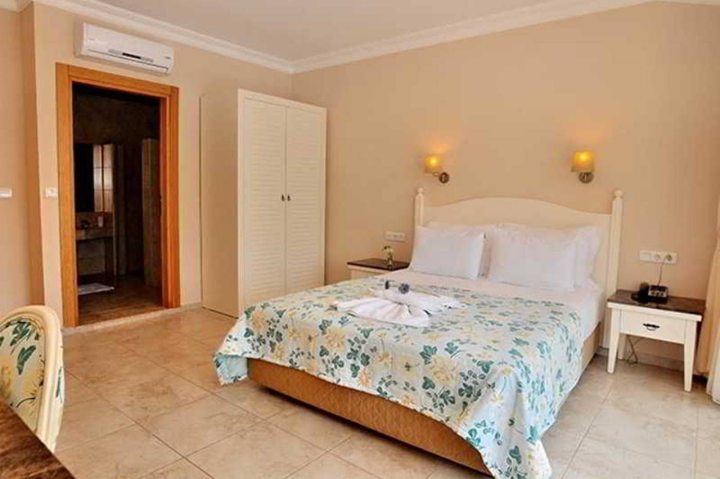 The-Blue-Lagoon-Hotel-Room-14