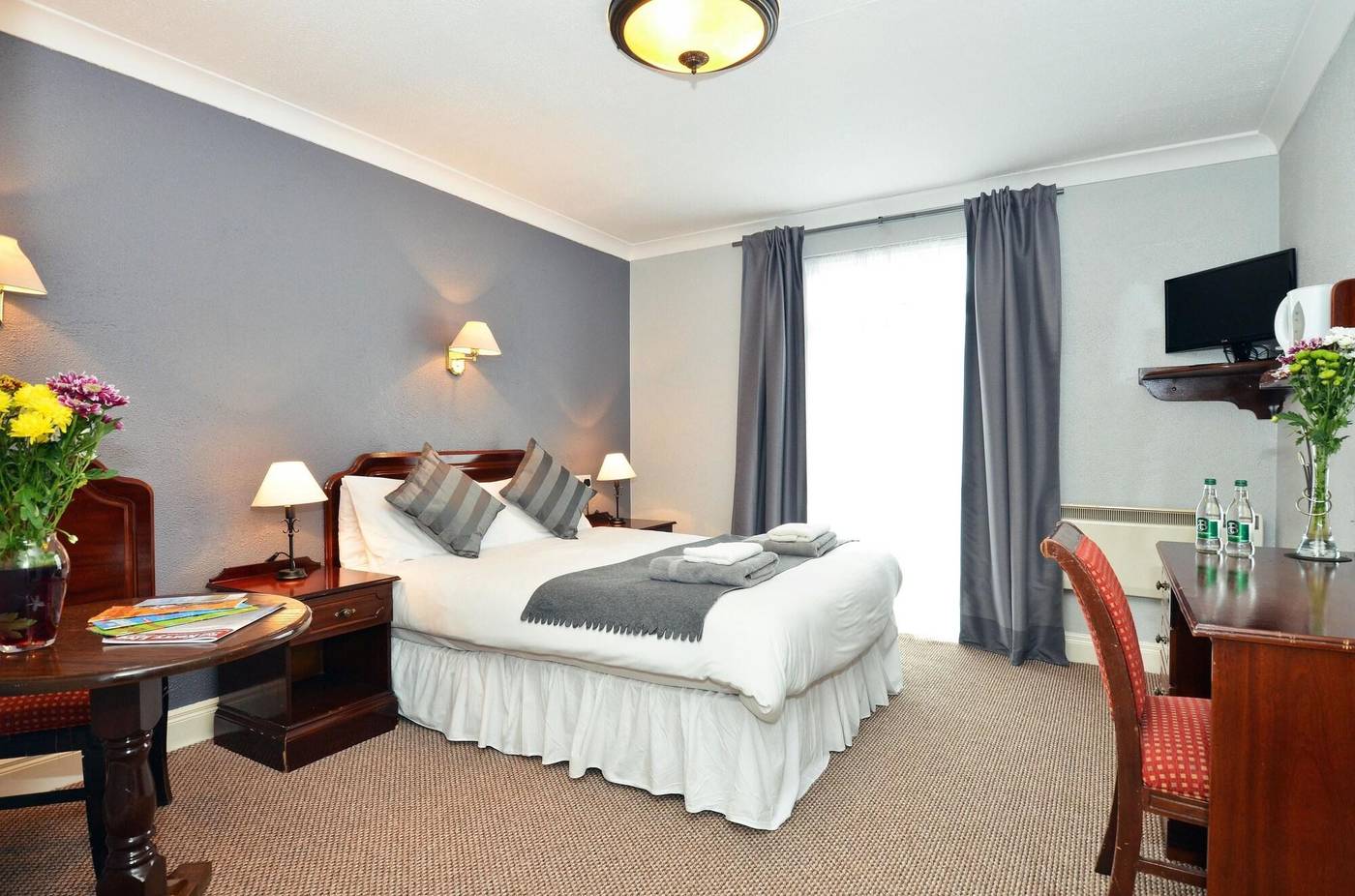 Hillgrove Guesthouse-Ireland-DINGLE-General view-1