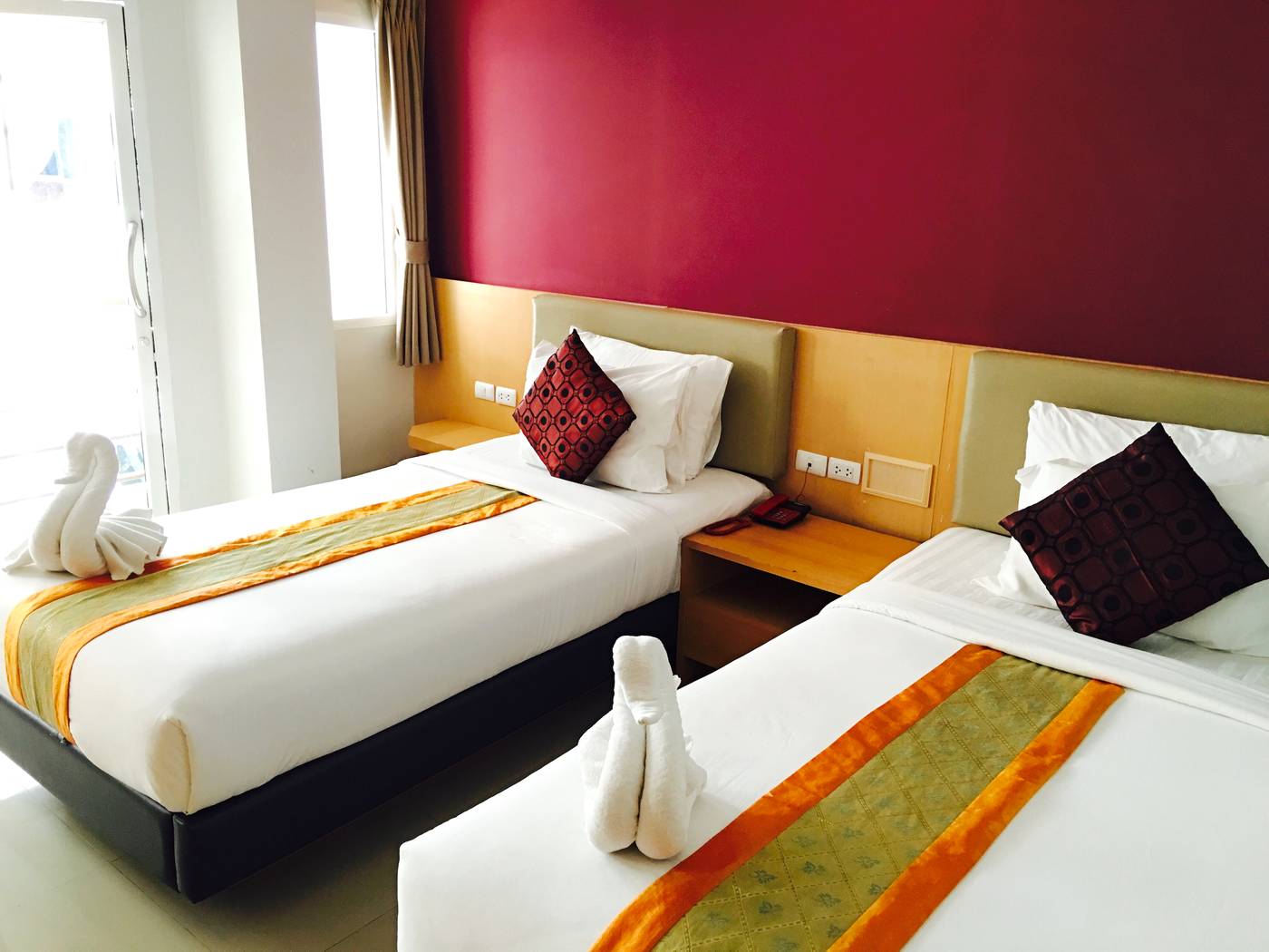 Andatel-Grand-----Patong-Phuket-Room-21