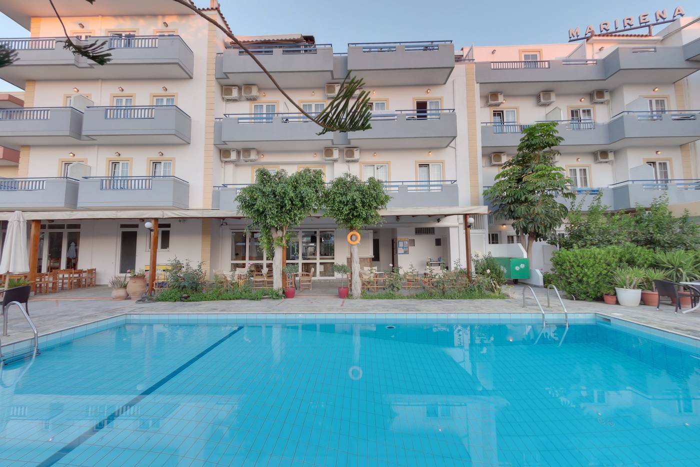 Marirena-Hotel-Pool-4