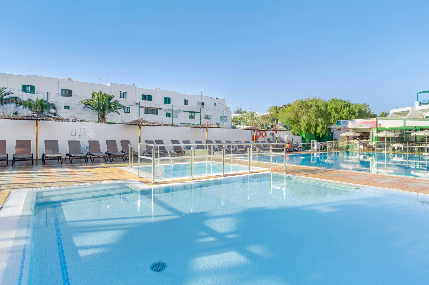 Club-del-Carmen-Pool-4