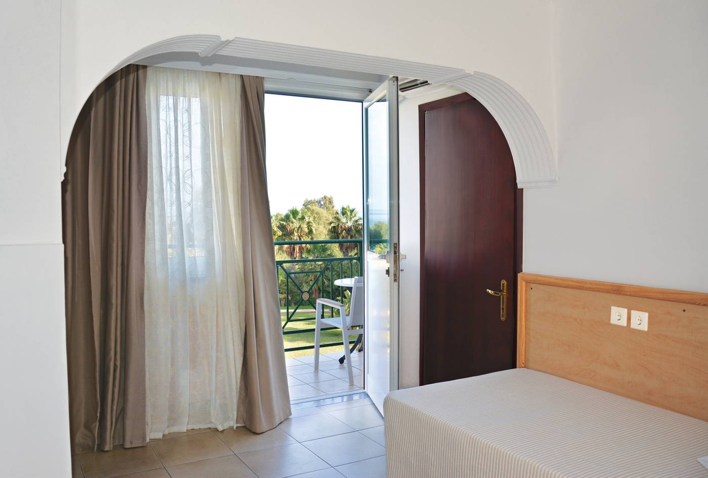 Atlantis-Hotel-Room-52