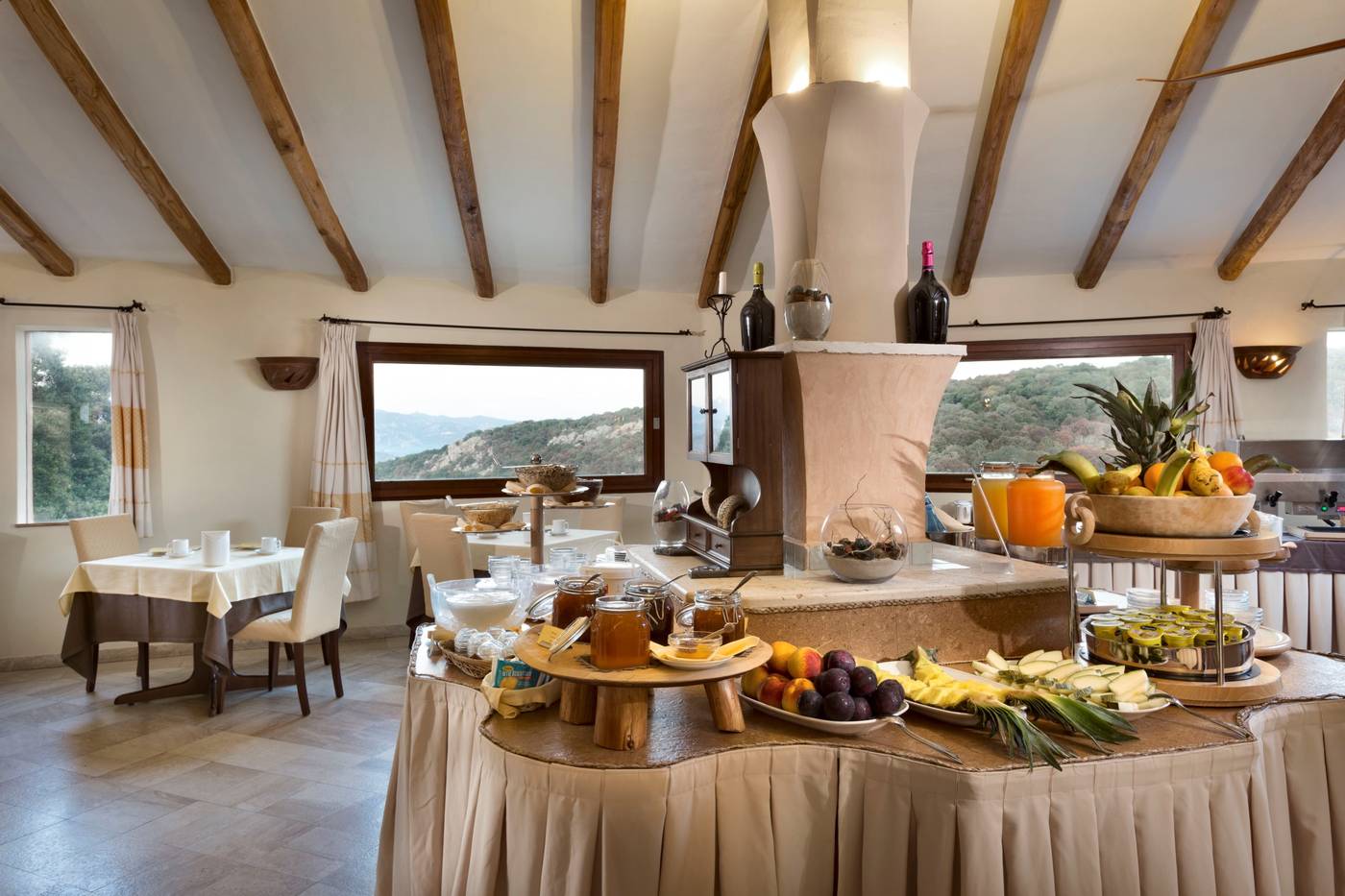 Arathena-Restaurant-30